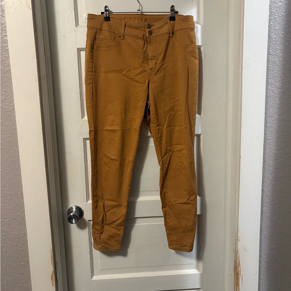 Maurices Jegging Size Large Short